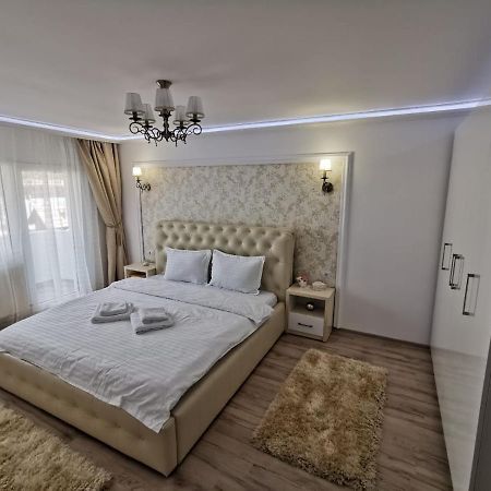 Apartament Gold Luxury Tîrgu Ocna 外观 照片