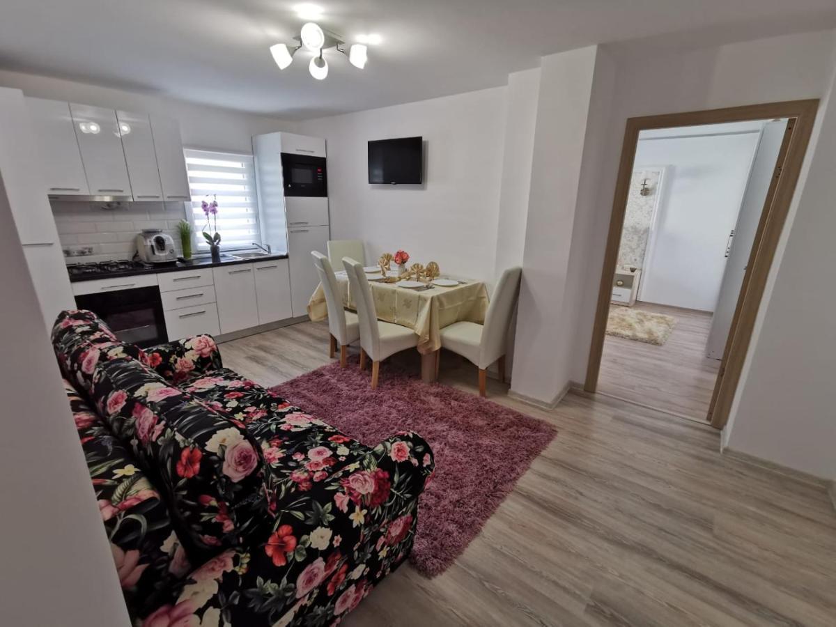 Apartament Gold Luxury Tîrgu Ocna 外观 照片
