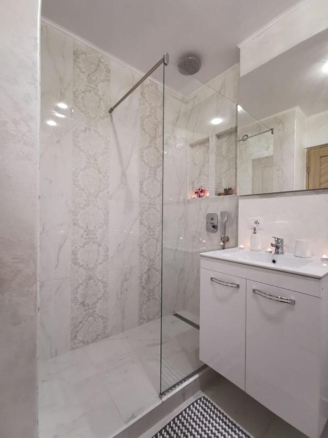 Apartament Gold Luxury Tîrgu Ocna 外观 照片