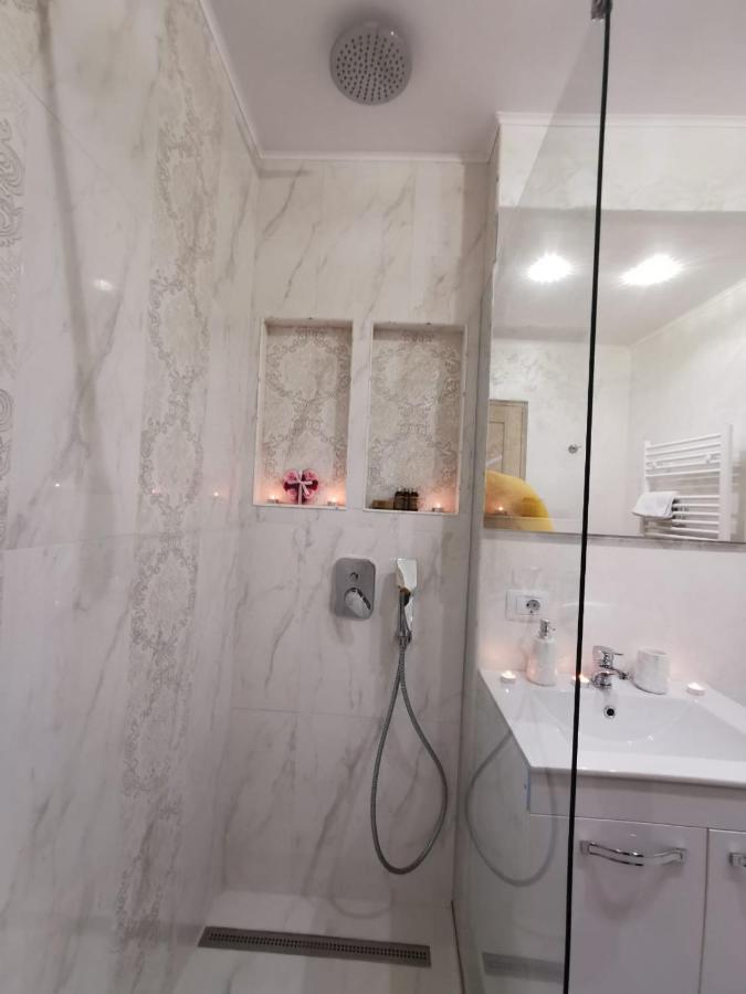 Apartament Gold Luxury Tîrgu Ocna 外观 照片